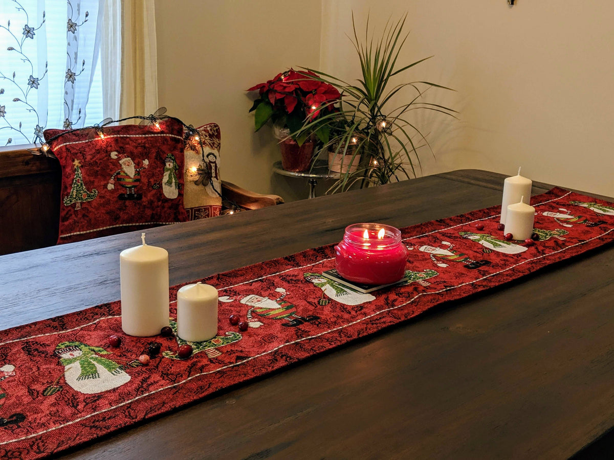 Here Comes Santa Claus Vintage Holiday Woven Tapestry Table Runner – view 4