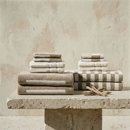 Sorrel Australian Cotton Towels, Plush 600 GSM with Geometric Accents – view 32