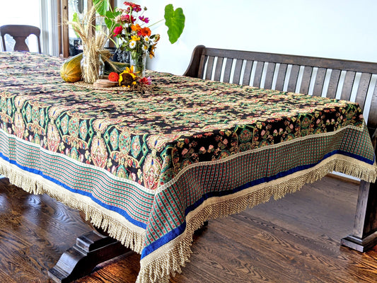 Black & Green Paisley Medallion Woven Tapestry Tablecloth
