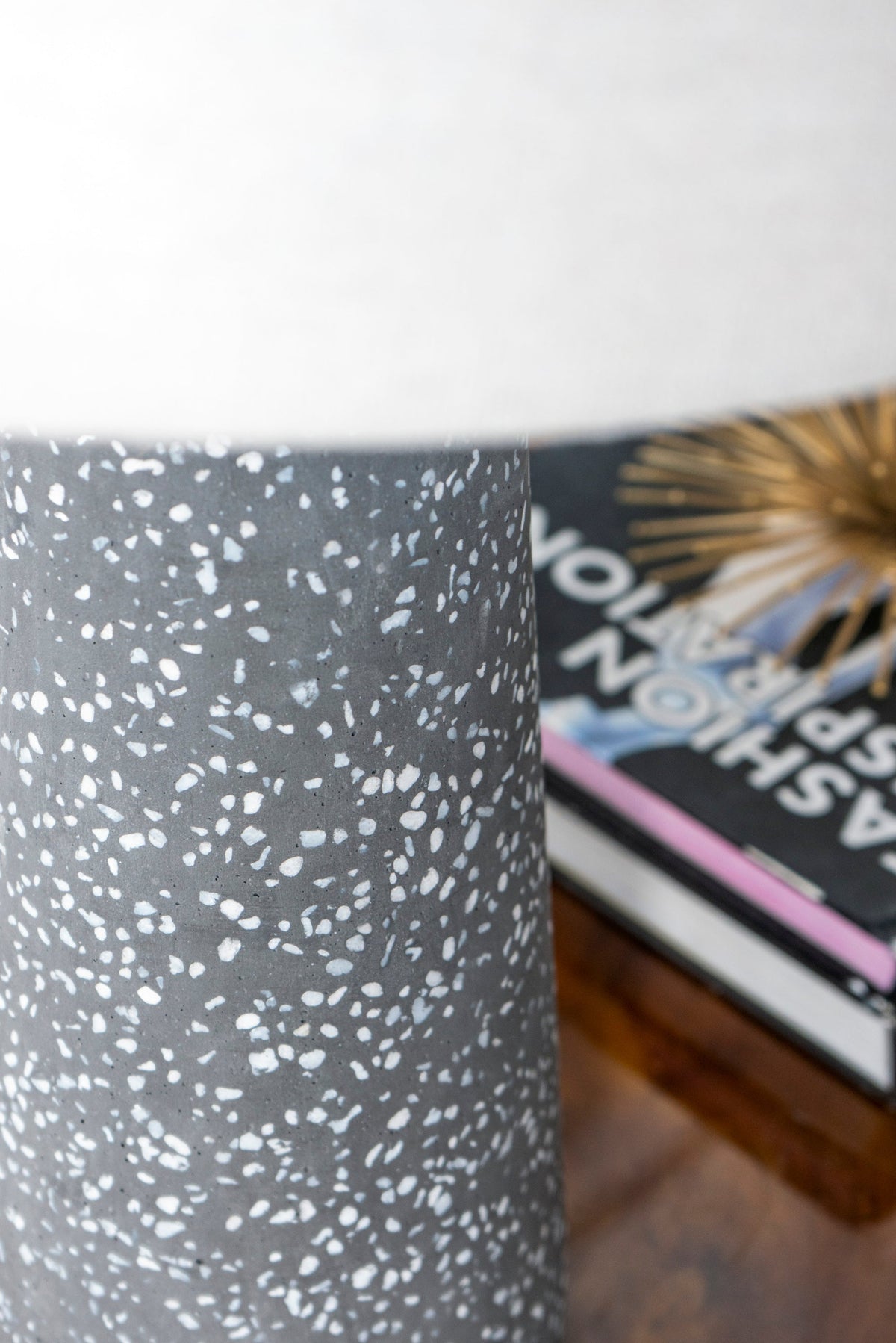 Artisan Multicolor Glass Table Lamp with Linen Shade, Black and Beige – view 4