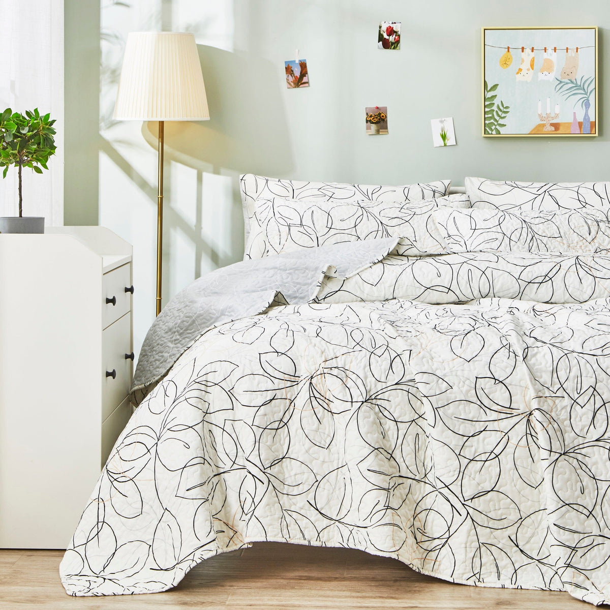 Modern Abstract Leaf Line Art Reversible Quilt Set in White, Grey and Gold – view 4