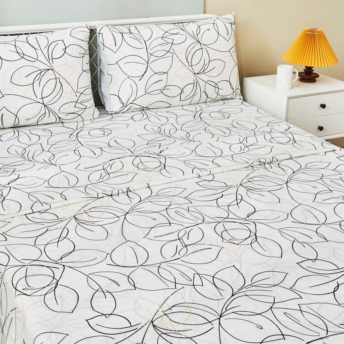 Modern Abstract Leaf Line Art White Microfiber Fitted or Flat Sheet – view 10