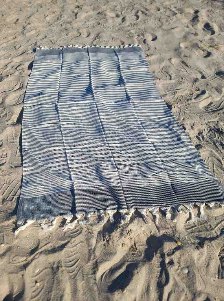 Jacquard Woven Turkish Cotton Peshtemal Towel with Tassels, 38 x 68 Inch – view 9