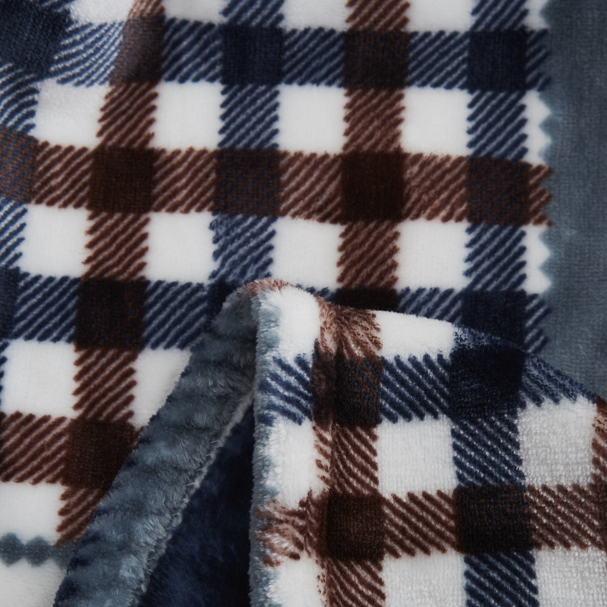 Blue Lake Farmhouse Plaid Patchwork Fleece Throw Blanket – view 4
