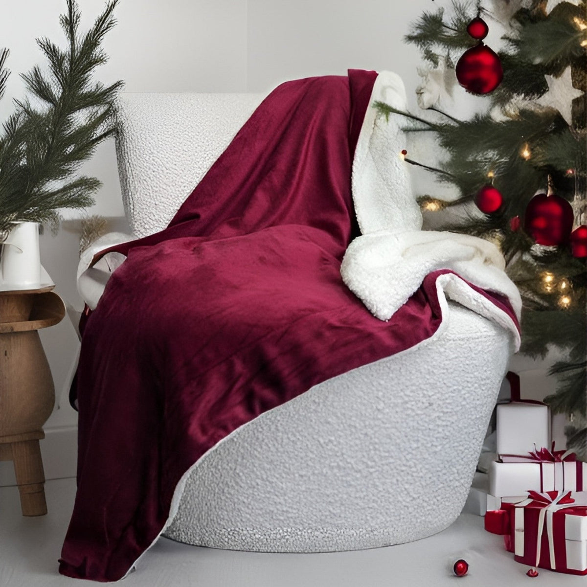 Soft Red Microfleece and Sherpa Throw Blanket – view 9