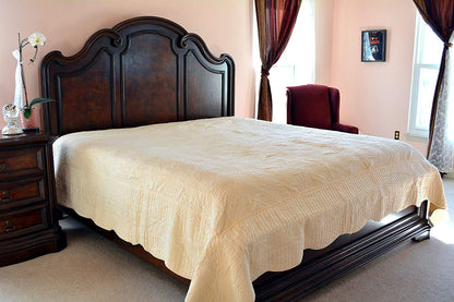 Cream Micro Fleece Scalloped Quilted Bedspread Set – view 3