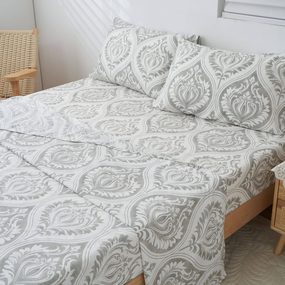 Dreamy Moon Sky Ogee Damask Gray and White Bed Sheet Set – view 11