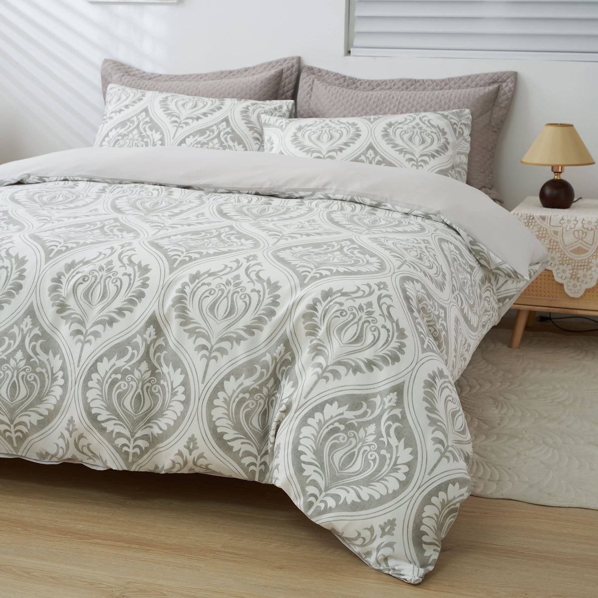 Dreamy Moon Sky Ogee Damask Reversible Duvet Cover in Gray and White – view 11