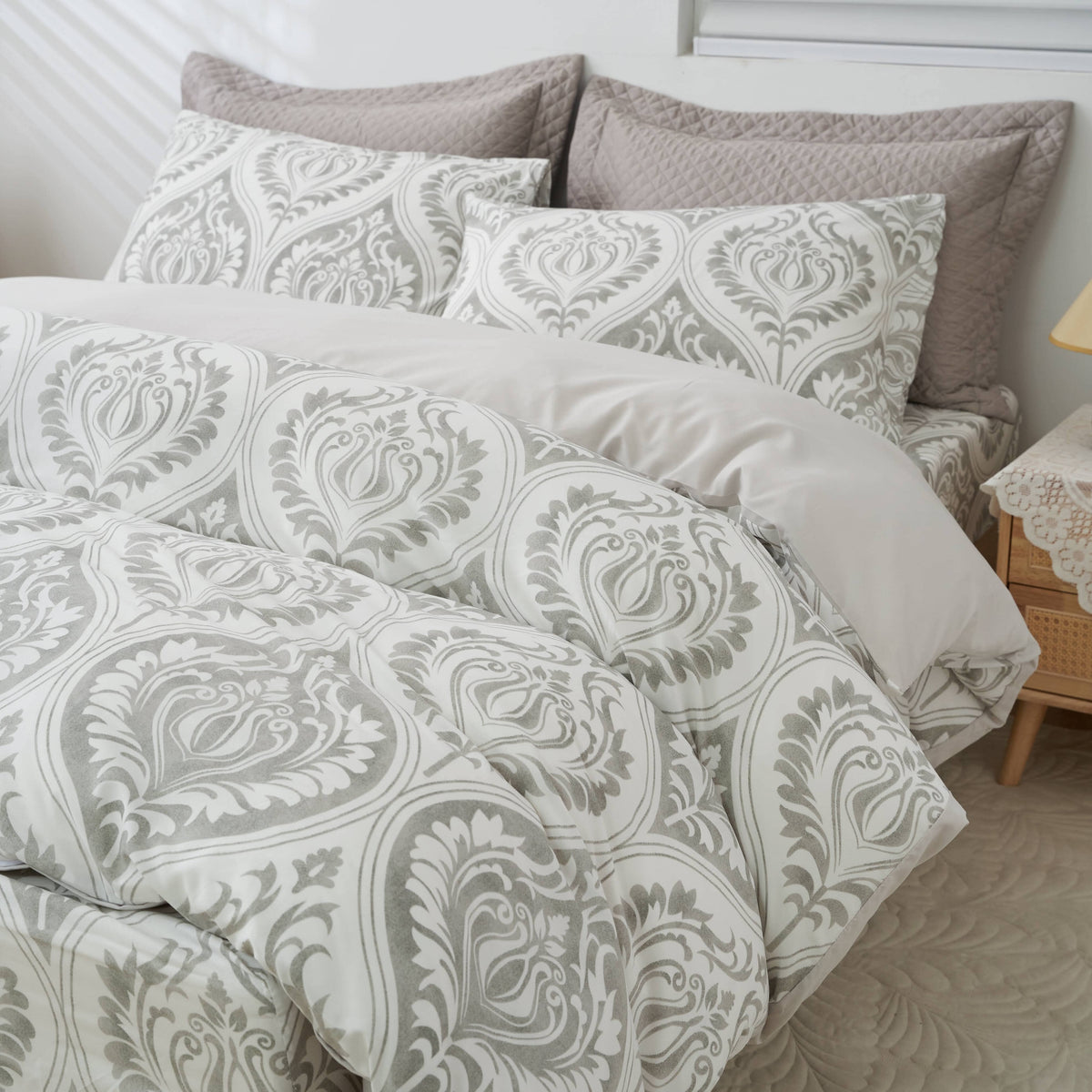 Dreamy Moon Sky Ogee Damask Reversible Duvet Cover in Gray and White – view 12