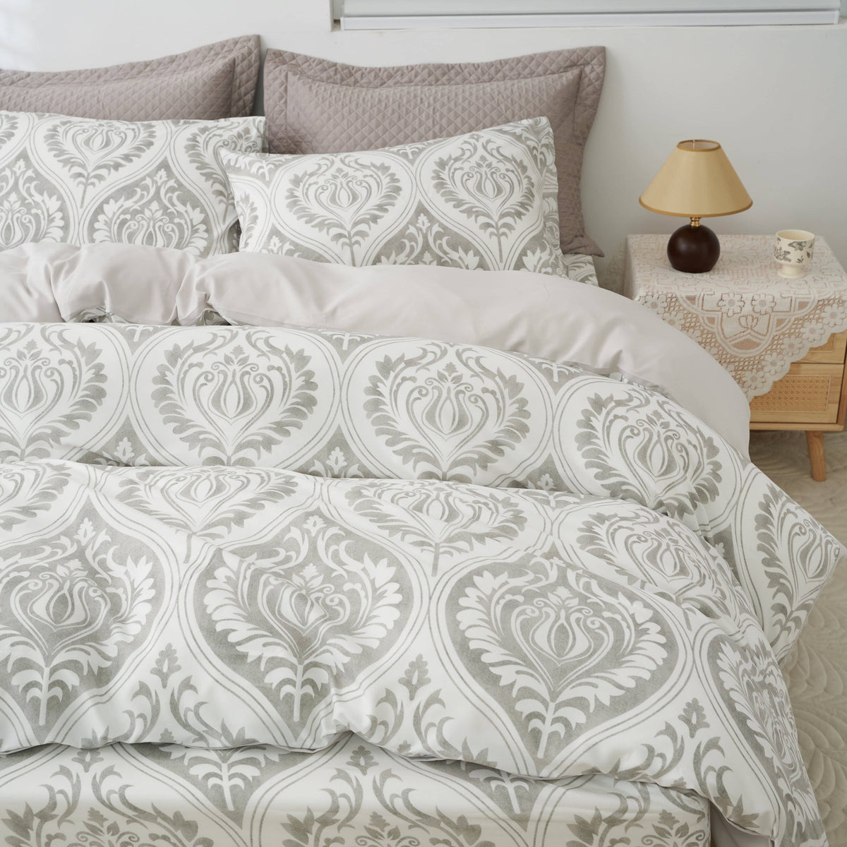 Dreamy Moon Sky Ogee Damask Reversible Duvet Cover in Gray and White – view 13