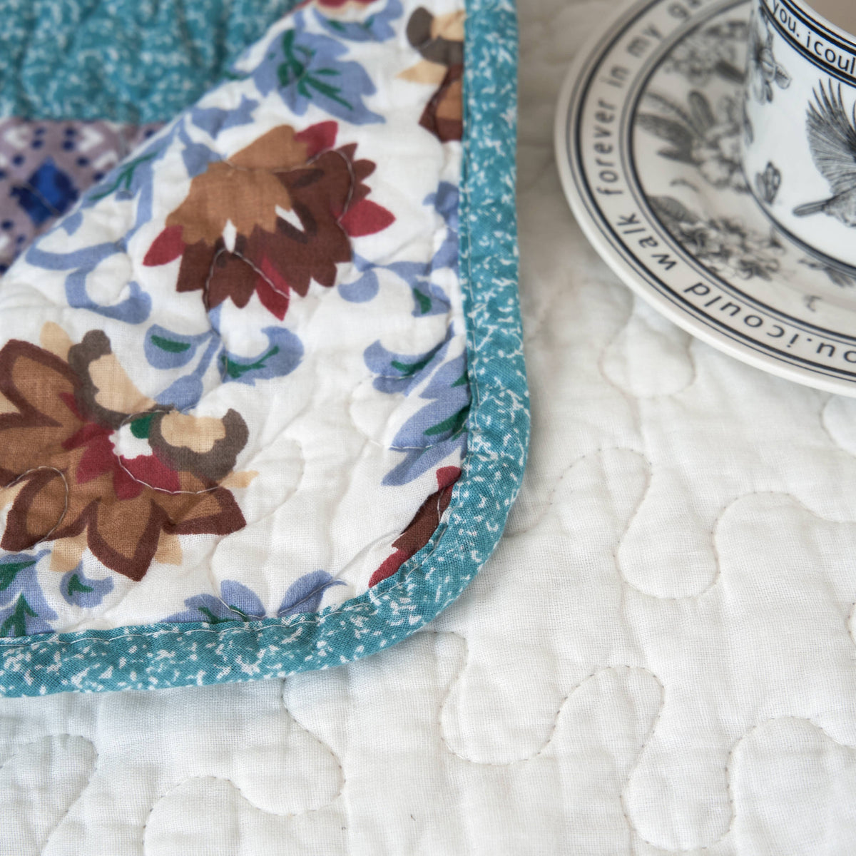 Old World Garden Hummingbirds Cotton Patchwork Quilted Throw Blanket – view 9