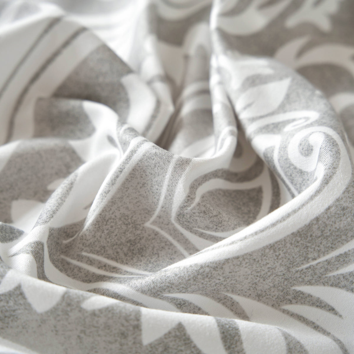 Dreamy Moon Sky Ogee Damask Gray and White Bed Sheet Set – view 12