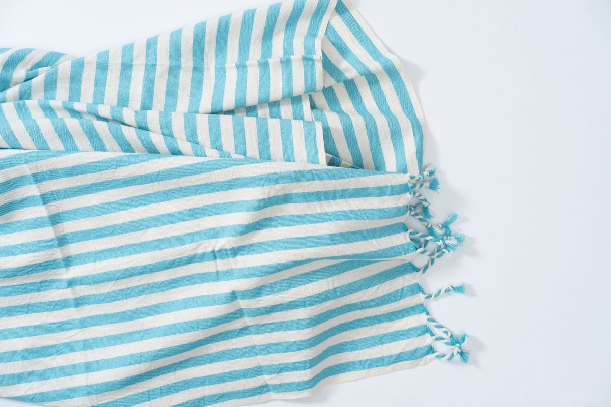 Girit Turquoise Cotton Linen Turkish Towel, 37 x 73 Inch Beach Towel – view 3