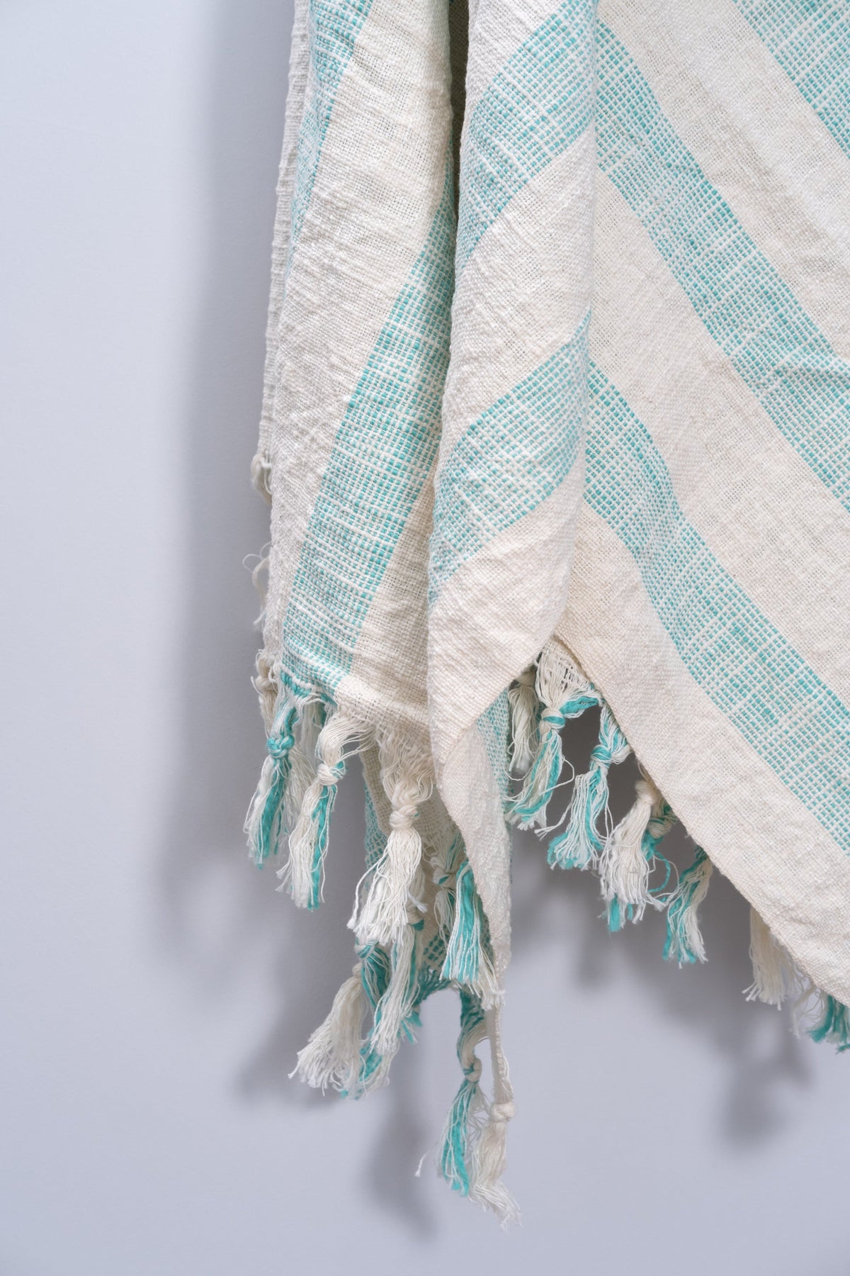 Iztuzu Hand Woven Cotton Linen Bath Towel, Made in Turkey, 37 x 73 Inch – view 3