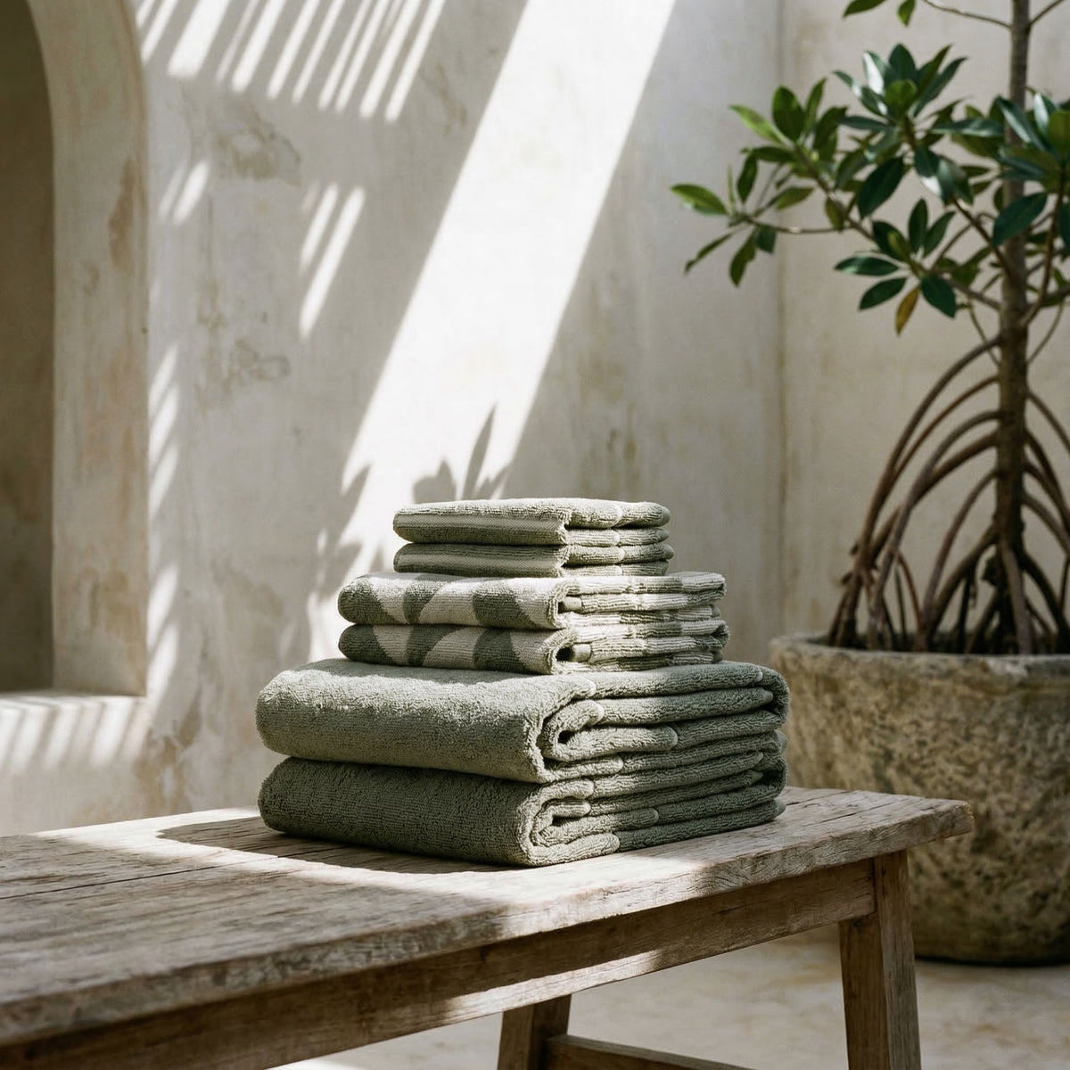 Umbra Australian Cotton Towels with Triangular Print, 600 GSM – view 36