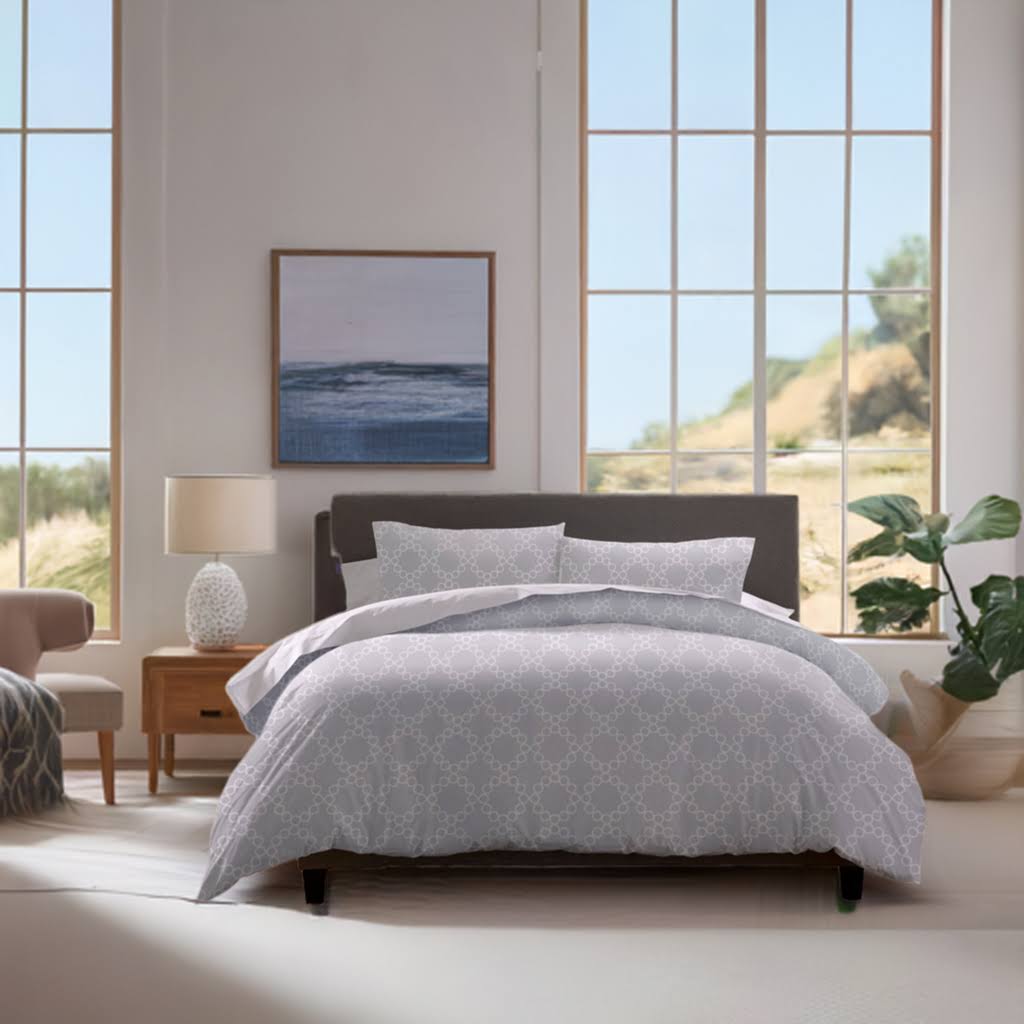 Palais Sateen Cotton Duvet Cover Set with Interlocking Circle Design – view 8