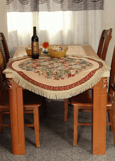 Cotton-Polyester Tapestry Tablecloth with Festive Red Yuletide Blooms