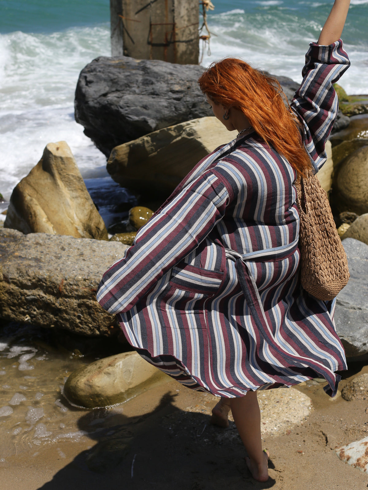 Kariye Ivory 100% Linen Robe with Pockets and Belt – view 4