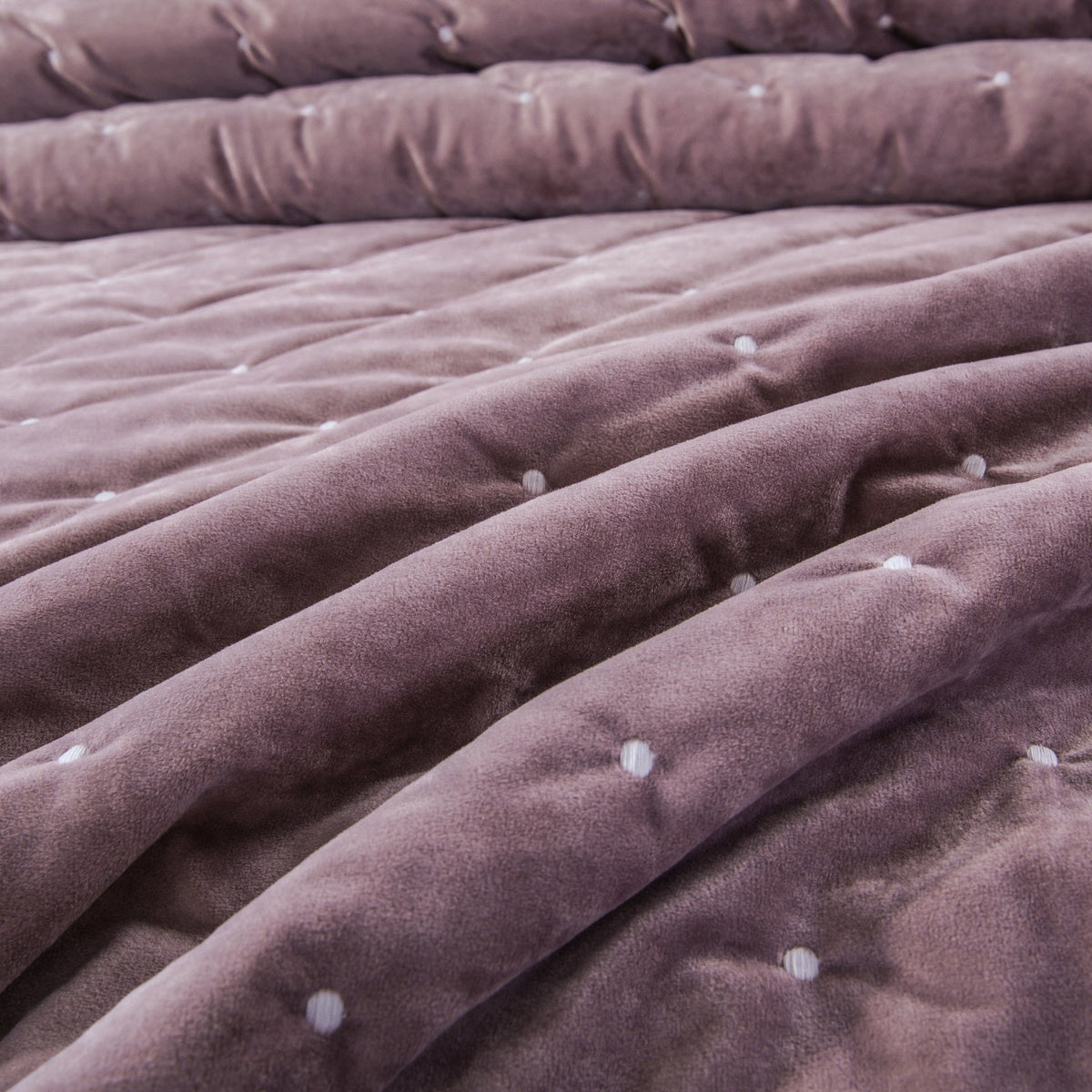Purple Mauve Diamond Tufted Velvet Quilt Set – Plush Dreams – view 2