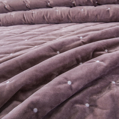 Purple Mauve Diamond Tufted Velvet Quilt Set – Plush Dreams – view 2