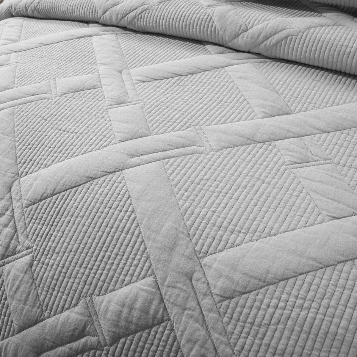 Silver Light Gray Diamond Stitch Cotton Quilt Set – Soothing Pastel – view 5