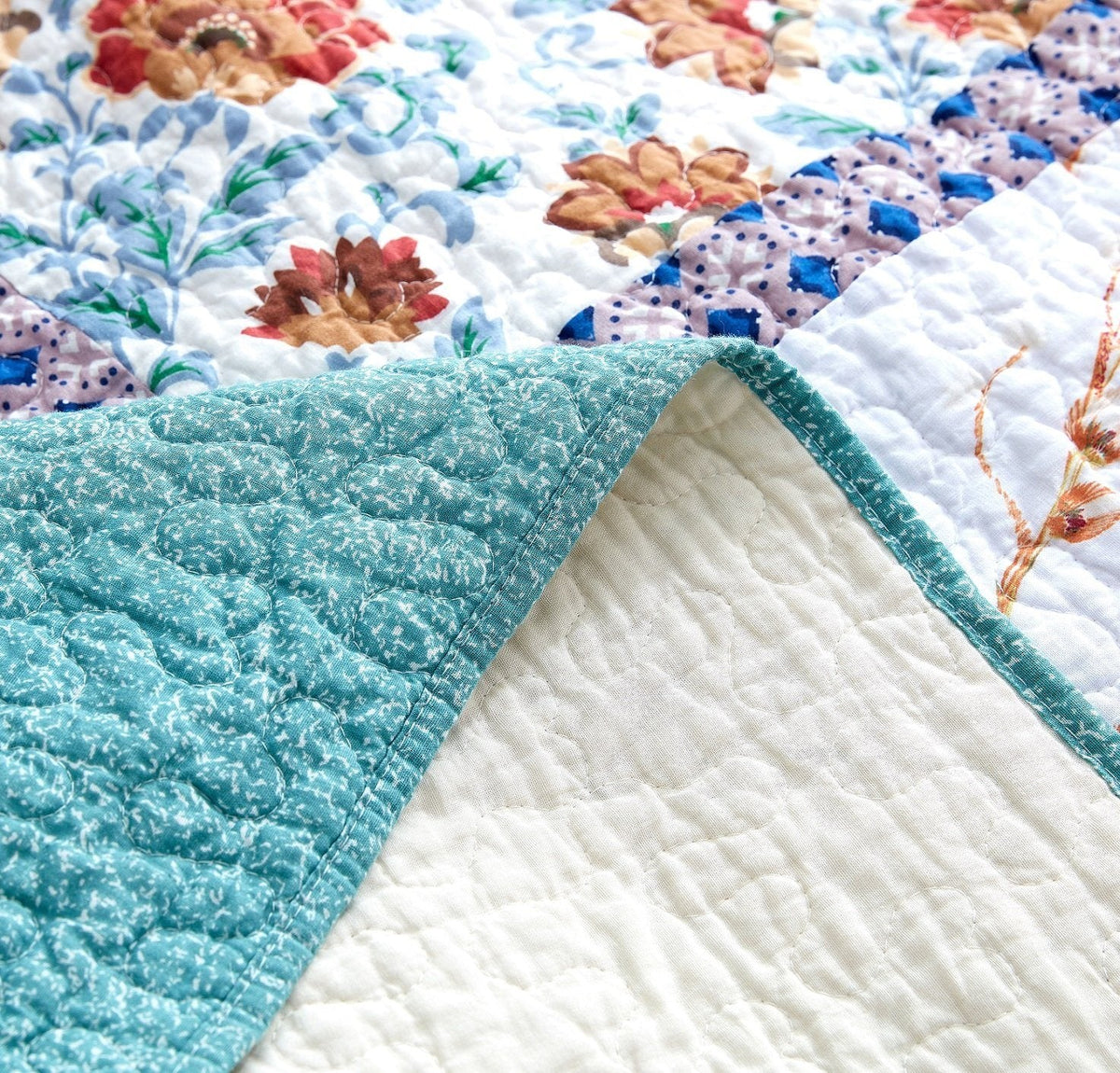 Old World Garden Hummingbirds Pastel Cotton Patchwork Quilt Set – view 12