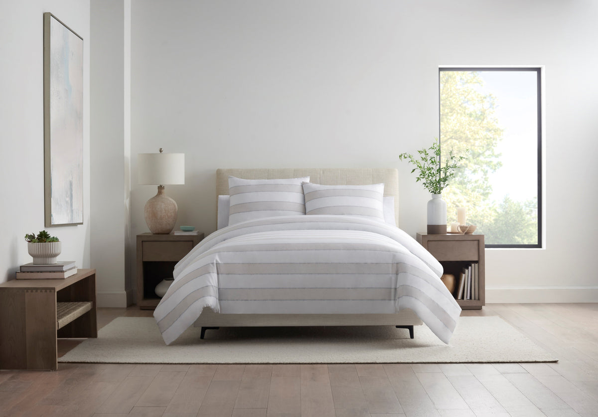 Aspen Sateen Cotton Duvet Cover Set with Rough Stitch Print – view 4