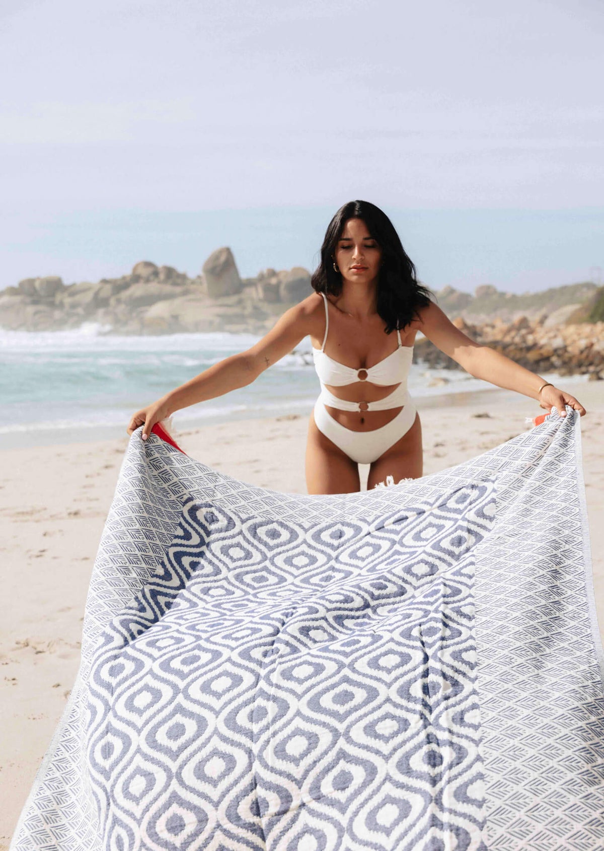 XL Jacquard Weave Turkish Cotton Beach Blanket and Throw, 52 x 79 – view 2