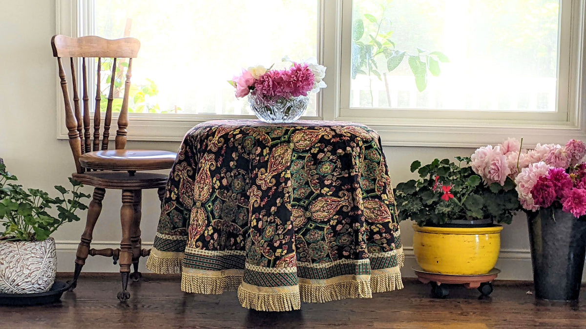 Elegant Black Ornate Paisley Woven Tapestry Tablecloth – view 4