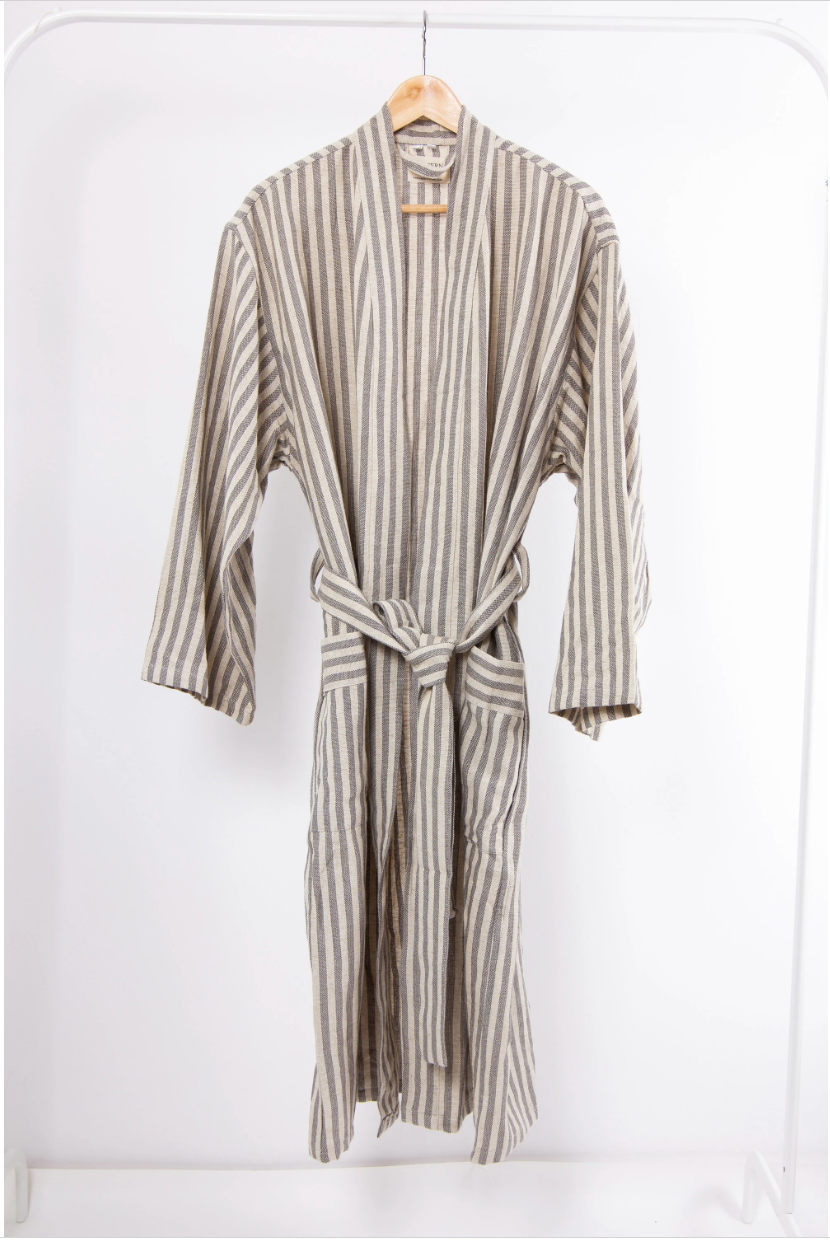 Abbas Charcoal Stripe 100% Linen Turkish Peshtemal Robe – view 5