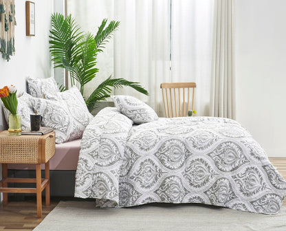 Moon Sky Heather Gray Ogee Damask Reversible Quilt Set – view 4