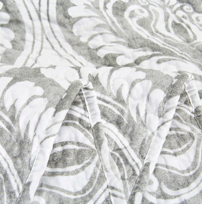 Moon Sky Heather Gray Ogee Damask Reversible Quilt Set – view 6