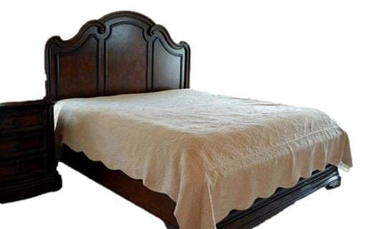 Micro Fleece Scalloped Quilted Bedspread Set, Tan