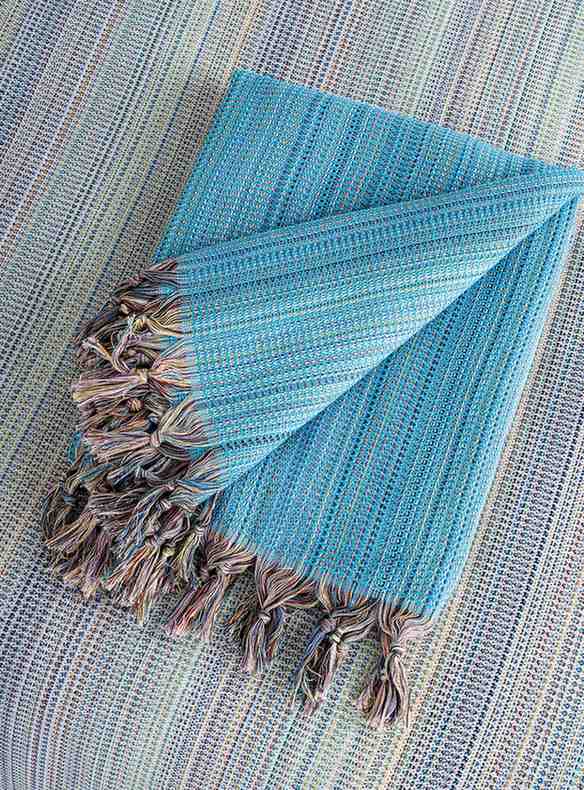 Ala Handwoven Turkish Cotton King Size Blanket – view 3