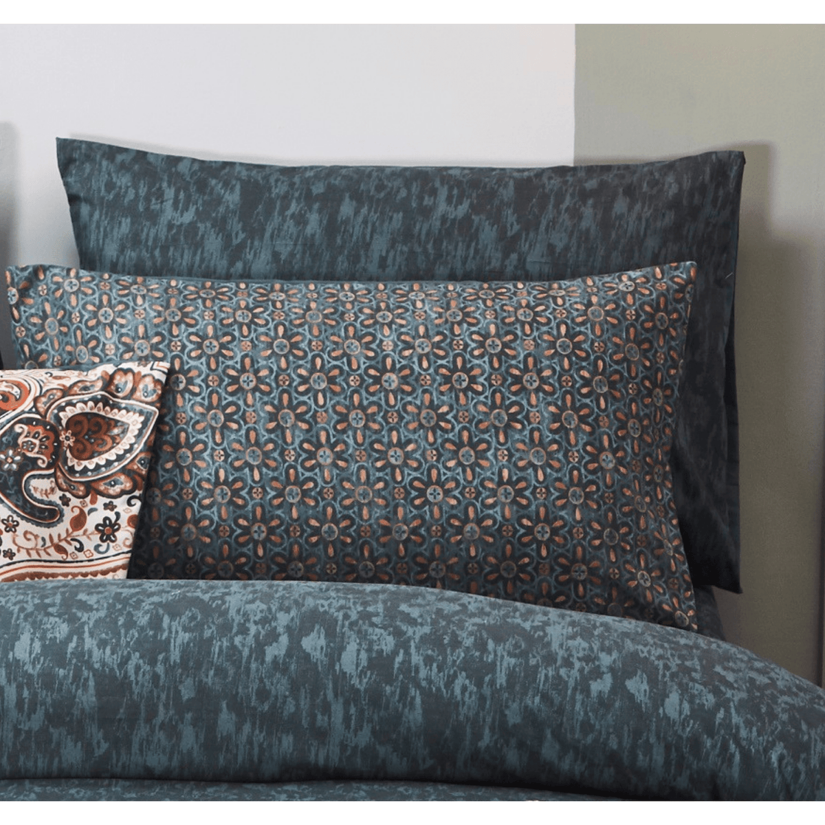 Rustic Palace Lattice Floral Dark Teal Microfiber Pillowcases, Set of 2 – view 2