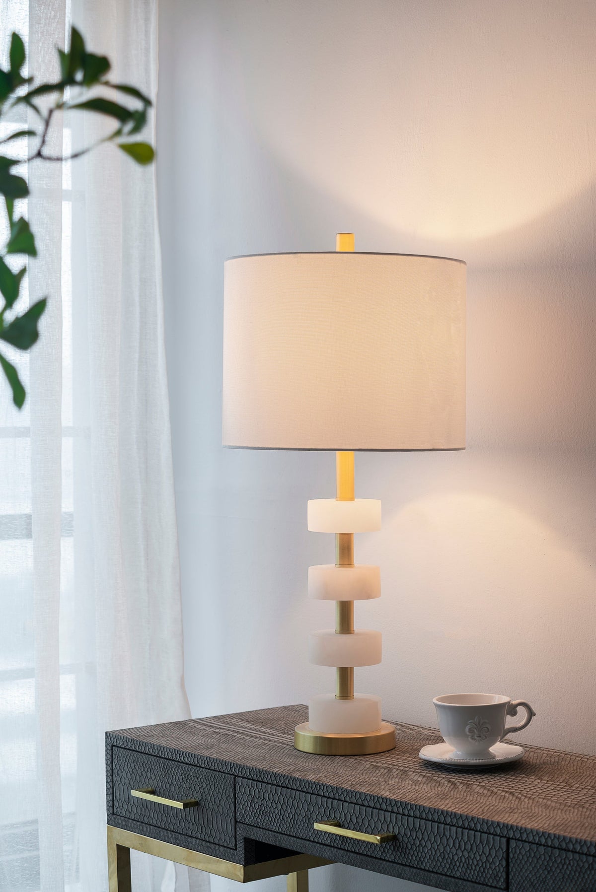 Marble Table Lamp with Brass Frame and White Fabric Drum Shade – view 2