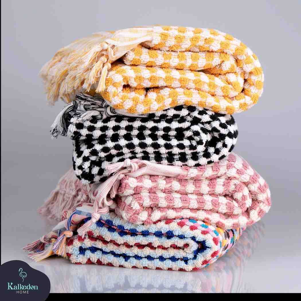 Organic Turkish Cotton Pom Pom Bath Towel: Jacquard Weave