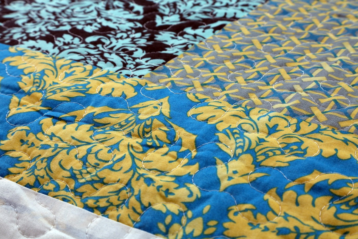 Turquoise Damask Baroque Scalloped Reversible Quilt Set – view 5
