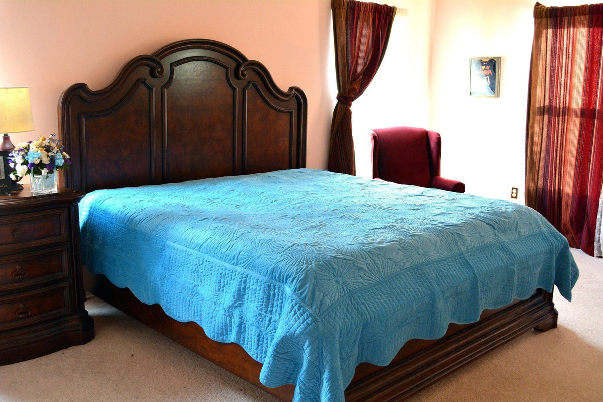 Soft Micro Fleece Quilted Bedspread Set with Coral Reef Scallop – view 3