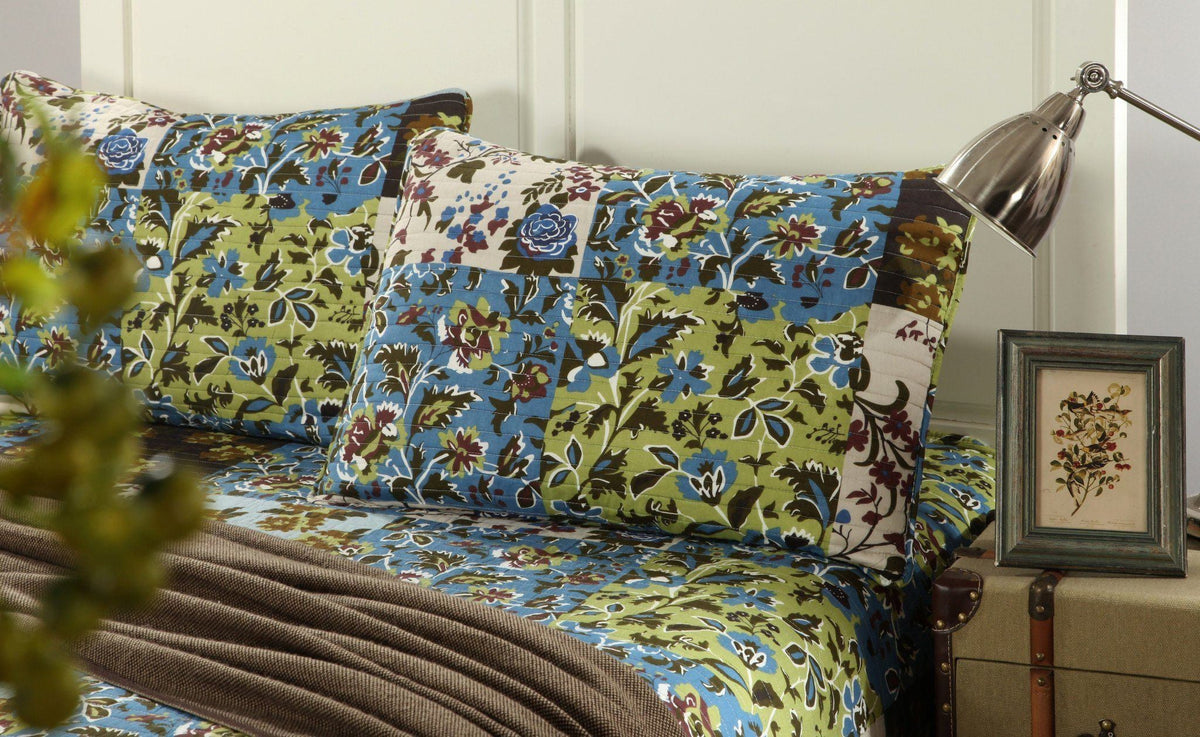 Mystical Forest Green and Blue Leaves Cotton Quilt Set – view 2