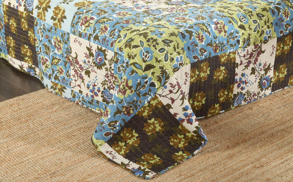 Mystical Forest Green and Blue Leaves Cotton Quilt Set – view 4