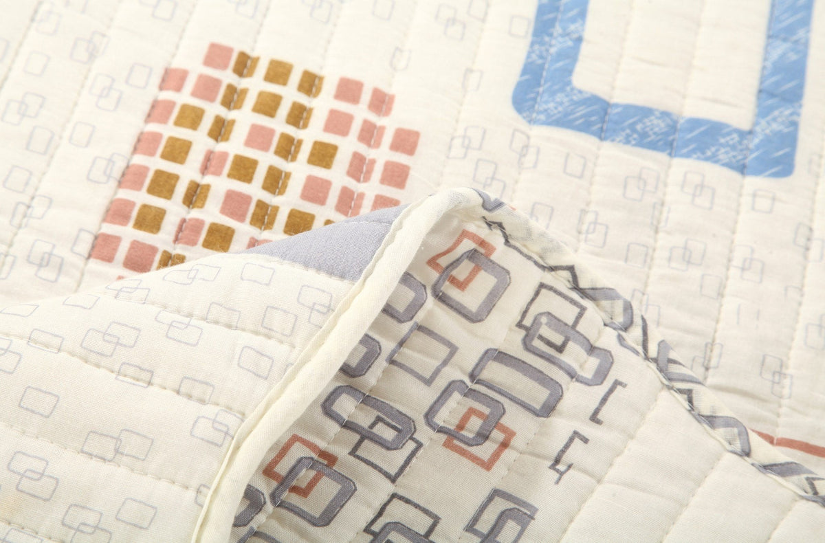 Geometric Cubic Squares Ivory Scalloped Retro Cotton Quilt Bedspread Set – view 3