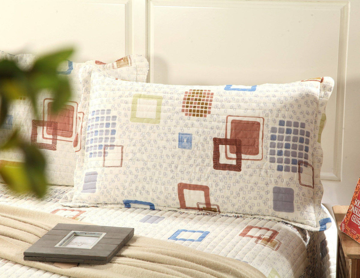 Geometric Cubic Squares Ivory Scalloped Retro Cotton Quilt Bedspread Set – view 6
