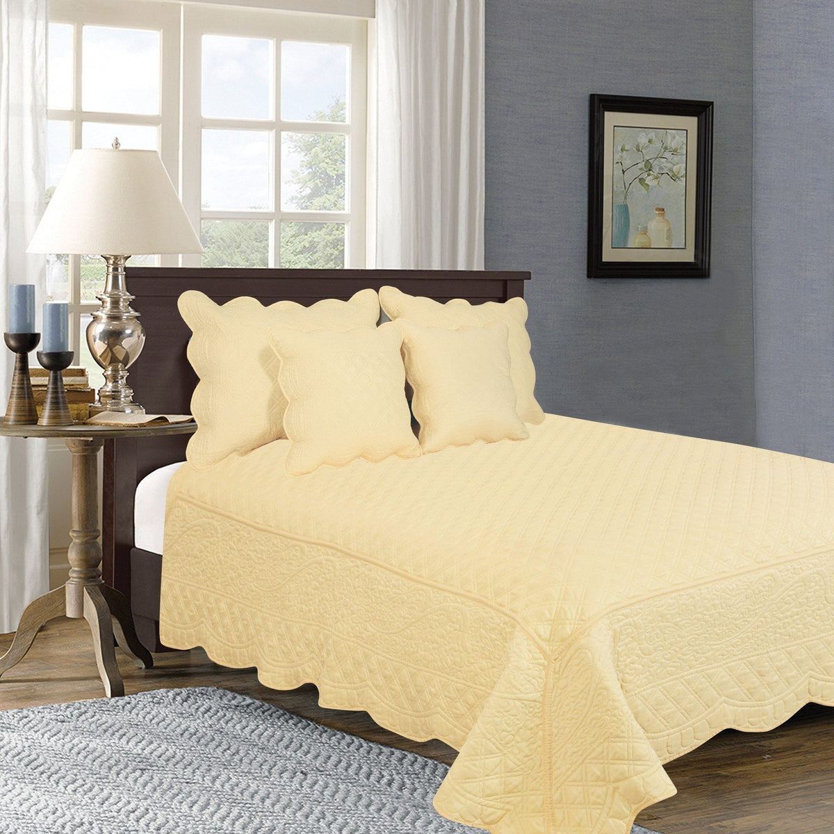 Buttercup Puffs Yellow Diamond Matelasse Scalloped Quilt Set – view 7