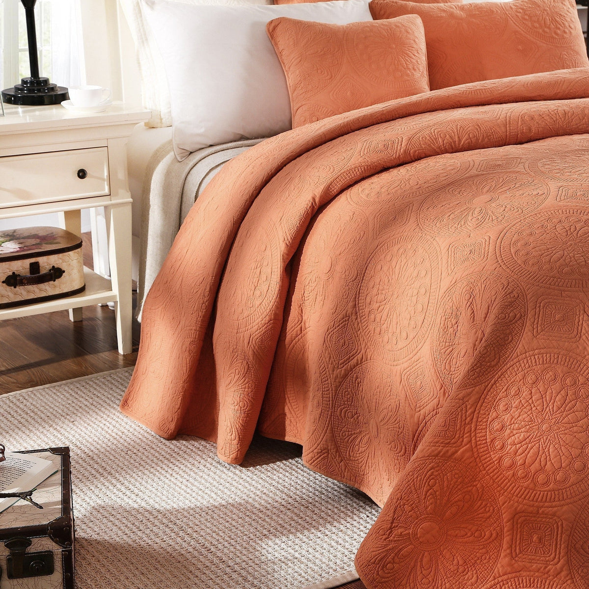 Tuscany Sunrise Orange Medallion Stonewashed Cotton Quilt Set – view 3