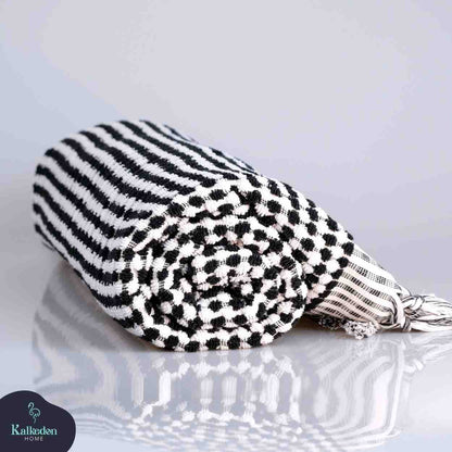 Pom Pom Organic Turkish Cotton Bath Towel, Oversized 550 GSM Jacquard – view 8