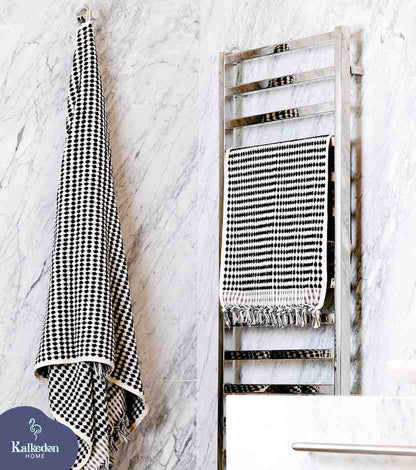 Pom Pom Organic Turkish Cotton Bath Towel, Oversized 550 GSM Jacquard – view 9