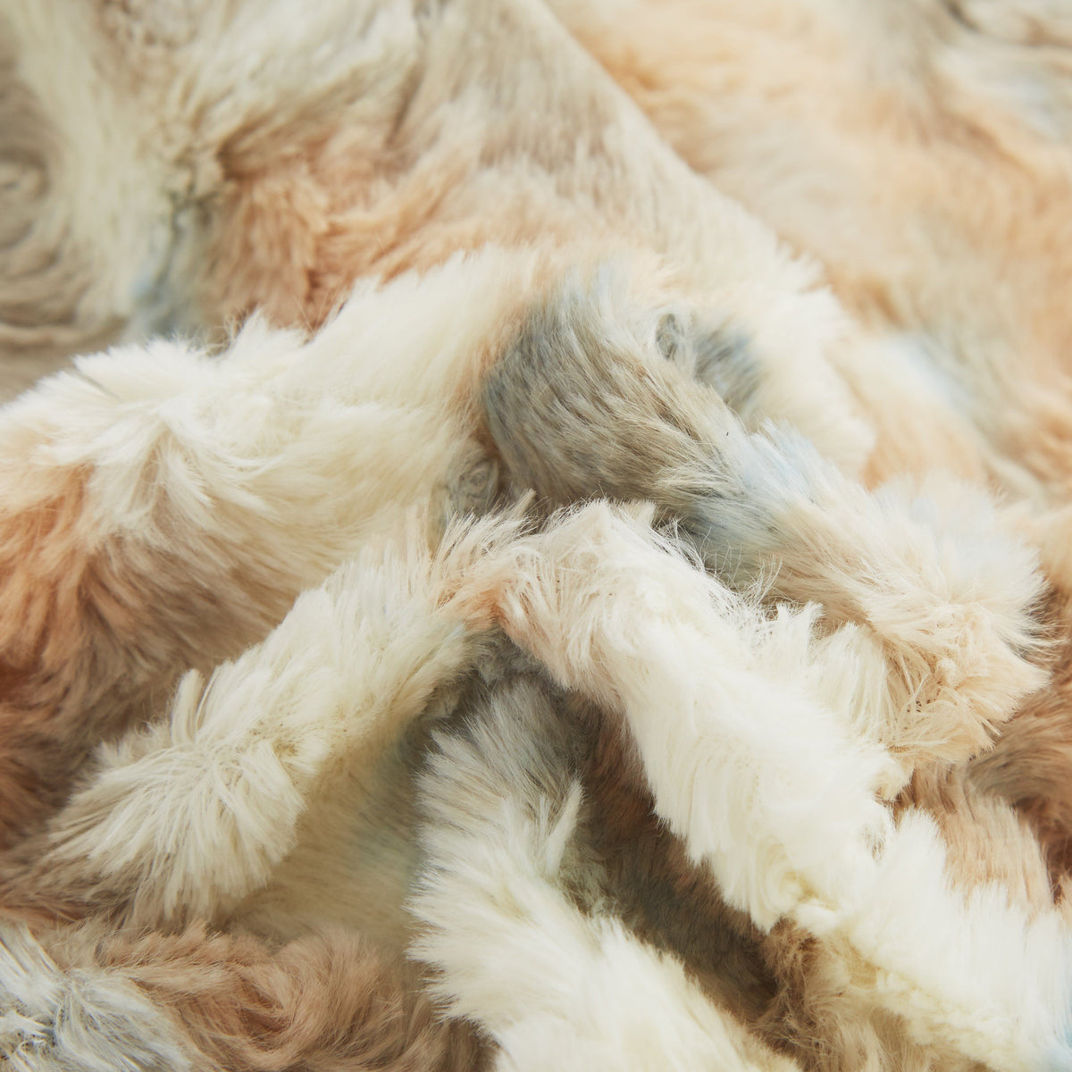 Russian Lynx Multicolor Faux Fur and Sherpa Throw Blanket – view 8