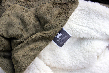 Evergreen Green Micro Fleece and Sherpa Throw Blanket – view 5