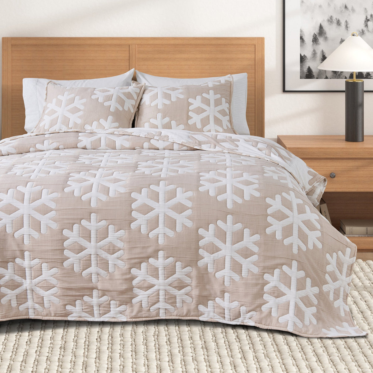 Reversible Matelassé Snowflake Quilt Set – Nino Collection – view 19